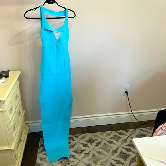Blue backless long dress perfect for any outing! - Picture 1 of 6